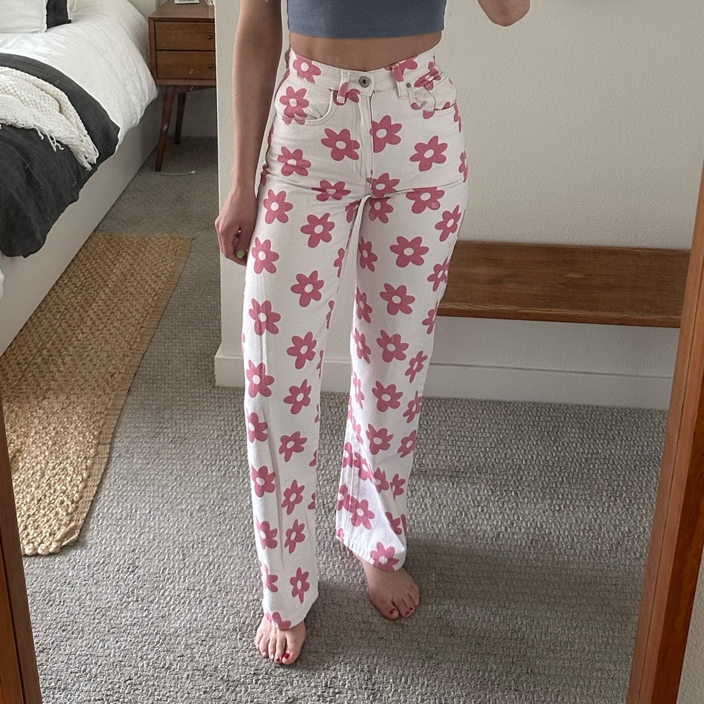 NWT Cotton On Pink Floral Straight Leg Pants